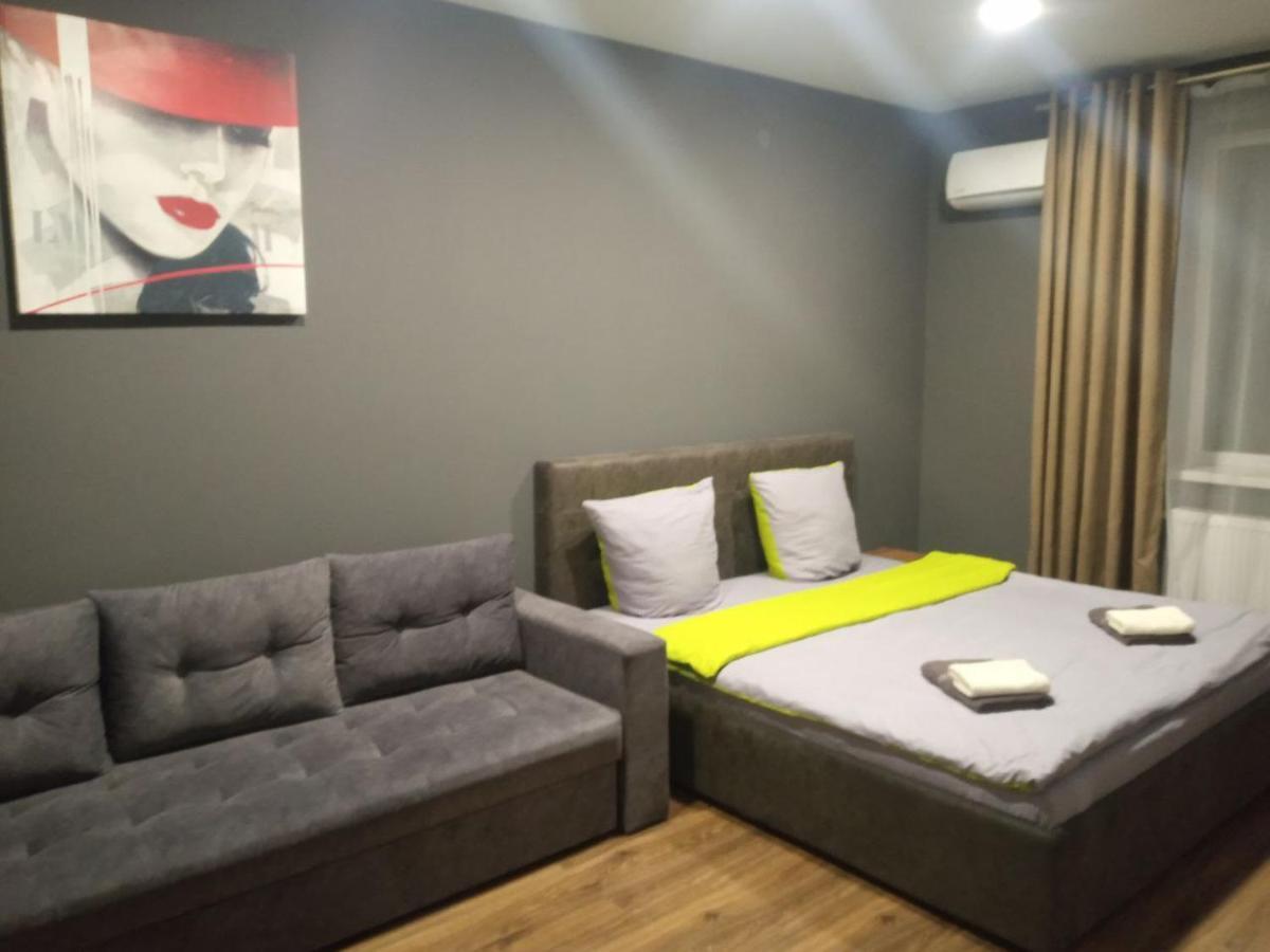 Apartment Yes 41 Uzhhorod Ngoại thất bức ảnh