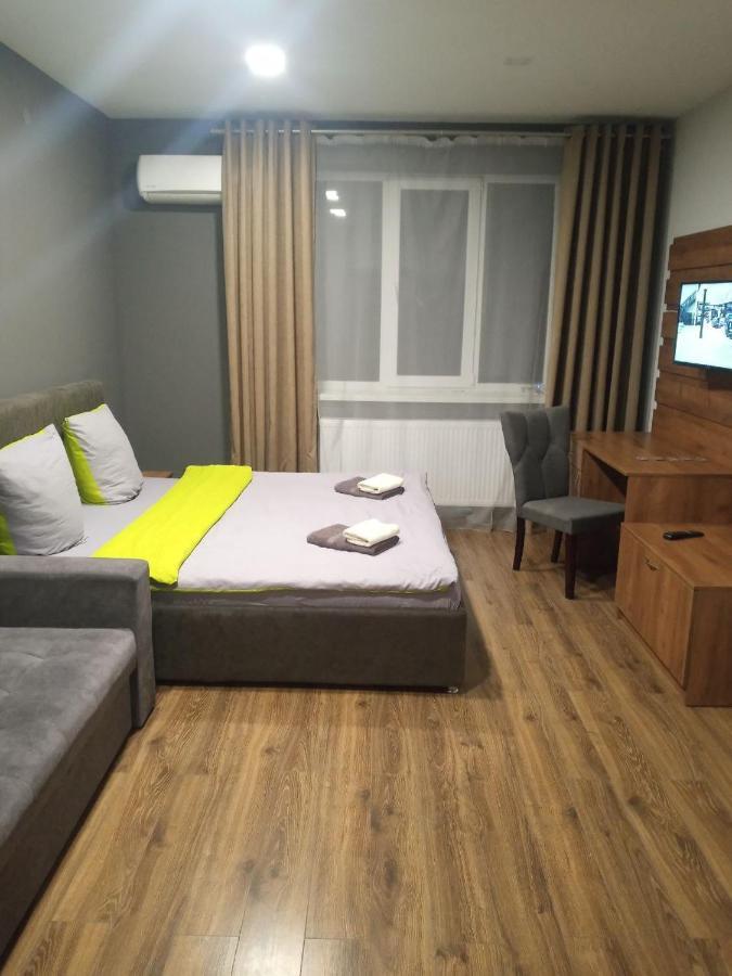 Apartment Yes 41 Uzhhorod Ngoại thất bức ảnh