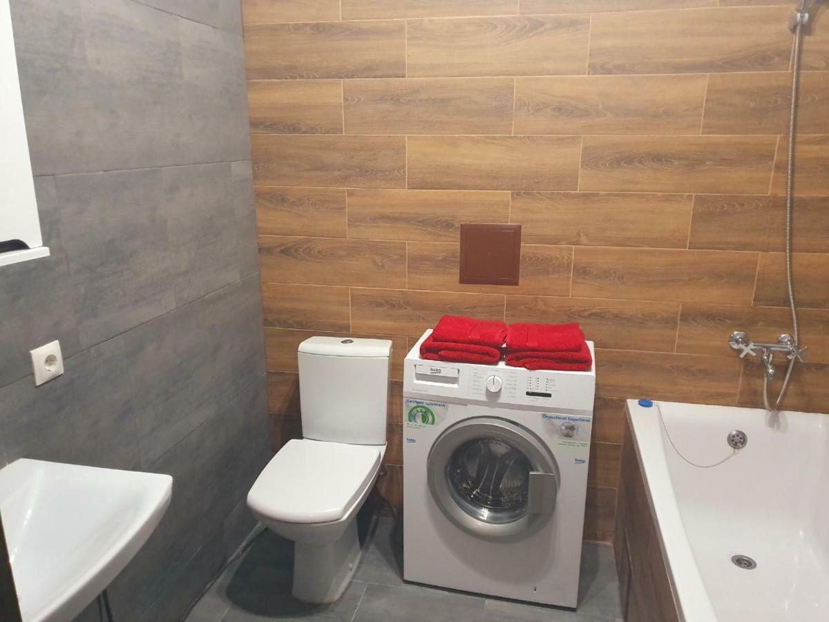 Apartment Yes 41 Uzhhorod Ngoại thất bức ảnh