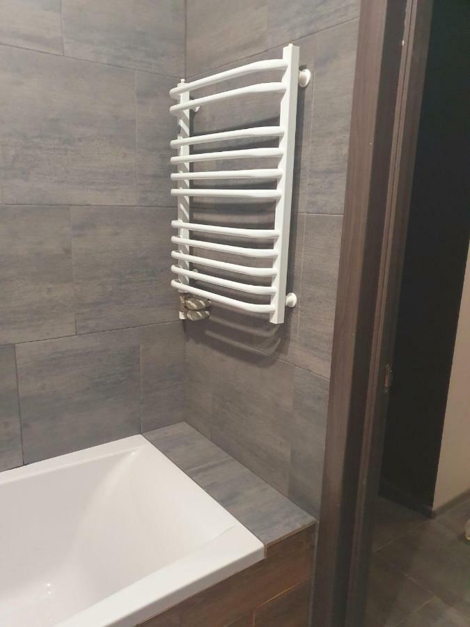 Apartment Yes 41 Uzhhorod Ngoại thất bức ảnh